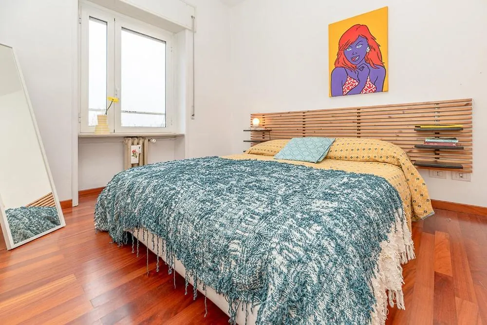 Bright And Quiet Apartment Close To Milan Fair איטליה